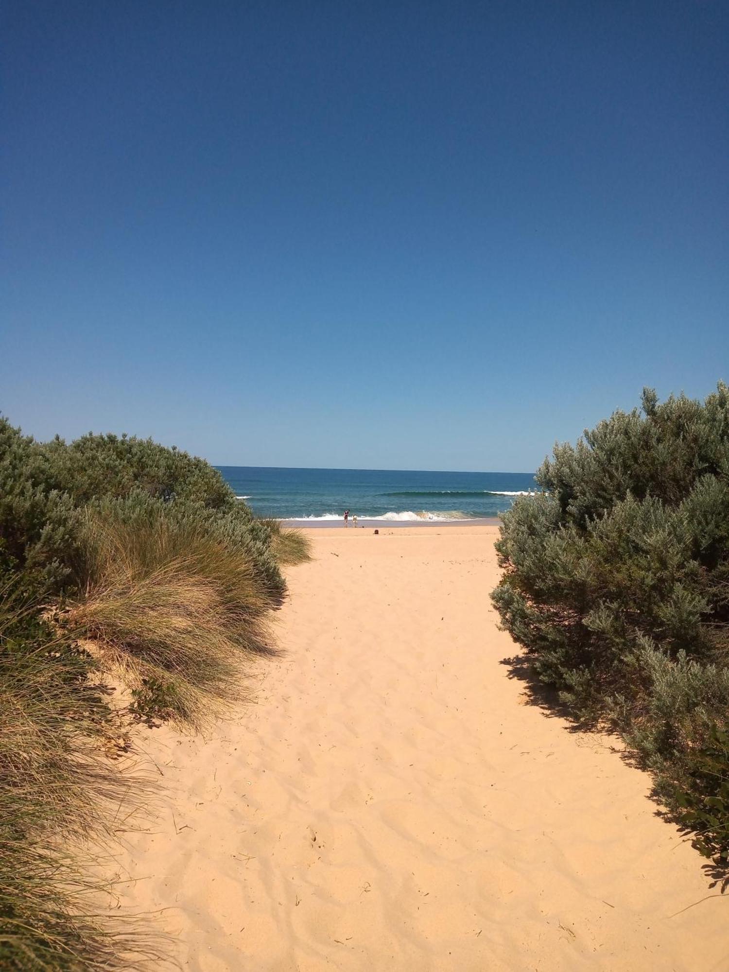Lakes Entrance Waterfront Cottages With King Beds מראה חיצוני תמונה