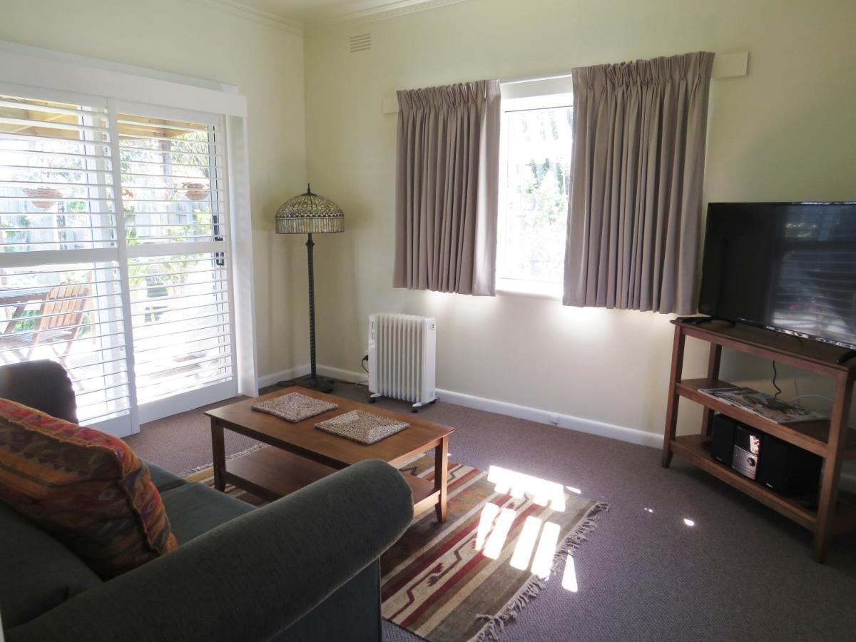 Lakes Entrance Waterfront Cottages With King Beds מראה חיצוני תמונה